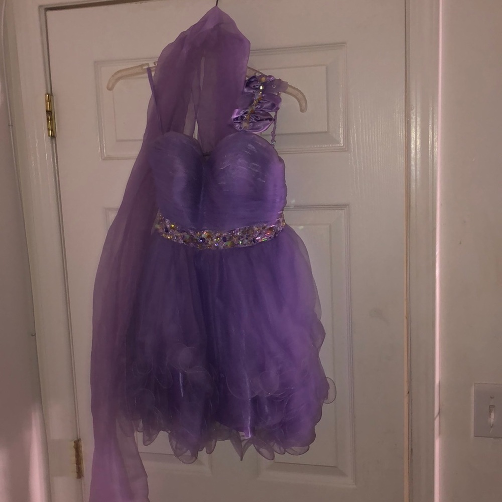 A beautiful tool purple dress with sequin ☂️✨